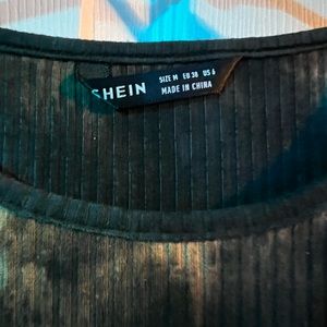 Downsizing my closet! Check out my page for more!!